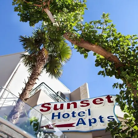 Sunset Hotel 3*