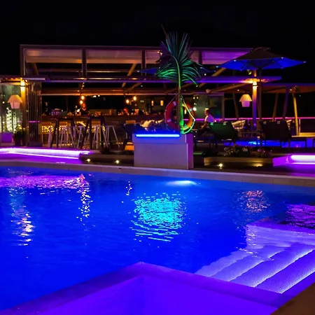 Sunset Hotel 3*